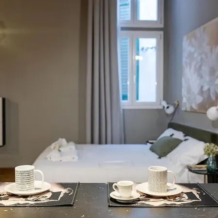 Unyca - Atelier Santa Croce *